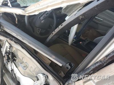 Zdjęcie 8 z 13 samochodu: 2018 FORD ESCAPE SE VIN:1FMCU0GD9JUD14228 - miniatura