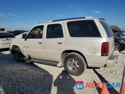 Drugie zdjęcie samochodu z przodu: 2002 CADILLAC ESCALADE LUXURY VIN:1GYEK63NX2R310076 - miniatura