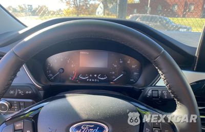 Zdjęcie 8 z 10 samochodu: 2021 FORD ESCAPE SEL VIN:1FMCU9H97MUA86717 - miniatura
