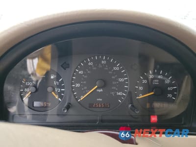 Zdjęcie 9 z 14 samochodu: 2005 MERCEDES-BENZ ML 500 VIN:4JGAB75E95A539368 - miniatura