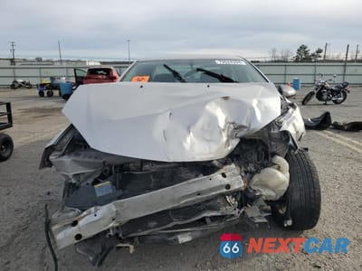 Piąte zdjęcie samochodu w środku: 2005 PONTIAC G6 VIN:1G2ZG528654124605 - miniatura