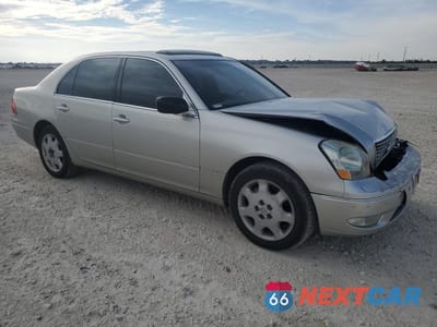 Czwarte zdjęcie samochodu z boku: 2001 LEXUS LS 430 VIN:JTHBN30F610032659 - miniatura