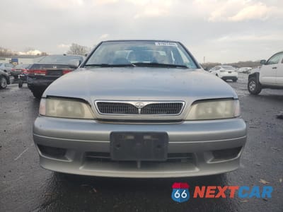Piąte zdjęcie samochodu w środku: 2001 INFINITI G20 VIN:JNKCP11A51T400740 - miniatura