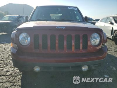 Piąte zdjęcie samochodu w środku: 2015 JEEP PATRIOT SPORT VIN:1C4NJPBA1FD274746 - miniatura