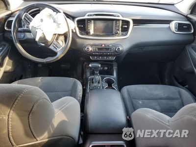 Zdjęcie 8 z 14 samochodu: 2019 KIA SORENTO L VIN:5XYPGDA36KG591197 - miniatura