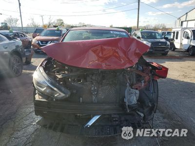 Piąte zdjęcie samochodu w środku: 2019 NISSAN SENTRA S VIN:3N1AB7AP0KY250398 - miniatura