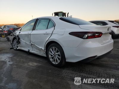 Drugie zdjęcie samochodu z przodu: 2022 TOYOTA CAMRY LE VIN:4T1C11AK5NU002662 - miniatura
