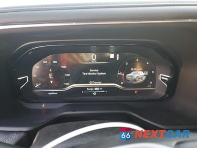 Zdjęcie 9 z 13 samochodu: 2023 GMC YUKON XL DENALI VIN:1GKS2JKL6PR175220 - miniatura