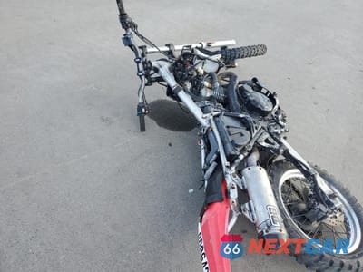 Zdjęcie 6 z 8 samochodu: 2001 KAWASAKI KL650 A VIN:JKAKLEA191A072714 - miniatura