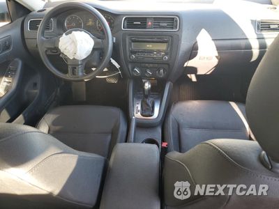 Zdjęcie 8 z 14 samochodu: 2012 VOLKSWAGEN JETTA SE VIN:3VWDP7AJ9CM130550 - miniatura