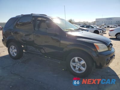 Czwarte zdjęcie samochodu z boku: 2006 KIA SORENTO EX VIN:KNDJD733765517931 - miniatura