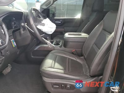 Zdjęcie 7 z 13 samochodu: 2021 GMC SIERRA K3500 DENALI VIN:1GT49WEY0MF202901 - miniatura