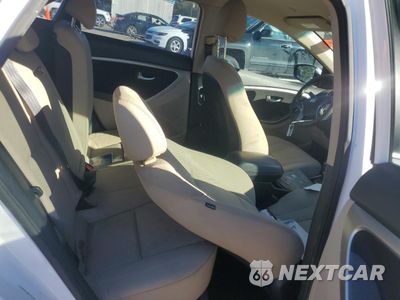 Zdjęcie 10 z 13 samochodu: 2013 HYUNDAI ELANTRA GT VIN:KMHD35LE8DU132169 - miniatura