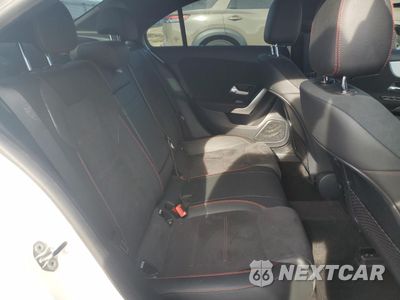 Zdjęcie 10 z 14 samochodu: 2021 MERCEDES-BENZ A 35 AMG VIN:W1K3G5BB0MJ318808 - miniatura