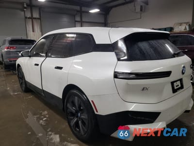 Drugie zdjęcie samochodu z przodu: 2025 BMW IX XDRIVE50 VIN:WB523CF07SCT08532 - miniatura