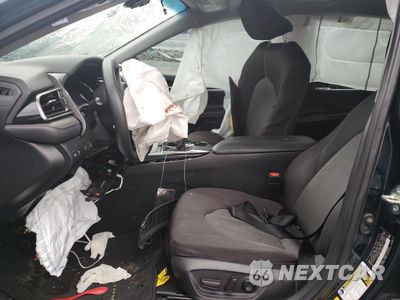 Zdjęcie 7 z 13 samochodu: 2020 TOYOTA CAMRY LE VIN:4T1L11AK7LU902265 - miniatura
