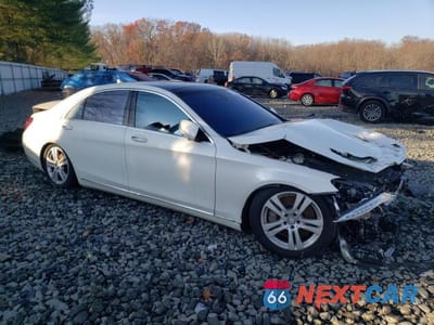 Czwarte zdjęcie samochodu z boku: 2017 MERCEDES-BENZ S 550 4MATIC VIN:WDDUG8FB5HA313822 - miniatura