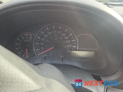 Zdjęcie 9 z 12 samochodu: 2015 NISSAN MICRA VIN:3N1CK3CP0FL238477 - miniatura