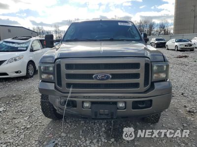 Piąte zdjęcie samochodu w środku: 2004 FORD EXCURSION LIMITED VIN:1FMSU43P74EB12117 - miniatura