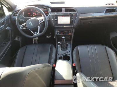 Zdjęcie 8 z 13 samochodu: 2024 VOLKSWAGEN TIGUAN SE R-LINE BLACK VIN:3VVCB7AX2RM075323 - miniatura