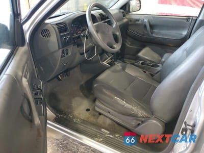 Zdjęcie 8 z 14 samochodu: 2000 ISUZU RODEO S VIN:4S2DM58WXY4346884 - miniatura