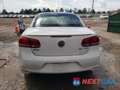 Zdjęcie 6 z 13 samochodu: 2012 VOLKSWAGEN EOS KOMFORT VIN:WVWBW7AHXCV013608 - miniatura