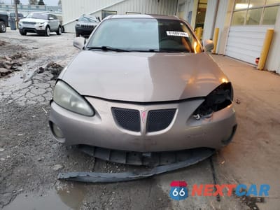 Piąte zdjęcie samochodu w środku: 2007 PONTIAC GRAND PRIX VIN:2G2WP552271229263 - miniatura