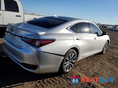 Trzecie zdjęcie samochodu z tyłu: 2021 LEXUS ES 300H VIN:58ADA1C13MU002448 - miniatura