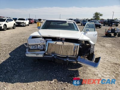 Piąte zdjęcie samochodu w środku: 1984 CADILLAC FLEETWOOD BROUGHAM VIN:1G6AW6986E9075693 - miniatura