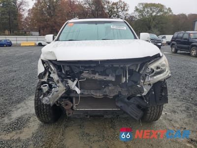Piąte zdjęcie samochodu w środku: 2015 LEXUS GX 460 VIN:JTJBM7FXXF5112534 - miniatura