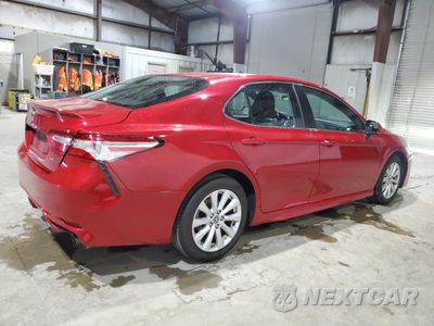 Trzecie zdjęcie samochodu z tyłu: 2020 TOYOTA CAMRY SE VIN:4T1G11AK8LU383356 - miniatura