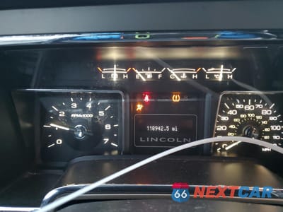 Zdjęcie 9 z 16 samochodu: 2013 LINCOLN NAVIGATOR VIN:5LMJJ2J55DEL03235 - miniatura