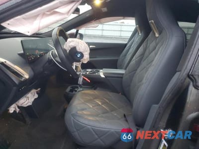 Zdjęcie 7 z 13 samochodu: 2024 BMW IX XDRIVE50 VIN:WB523CF06RCN22986 - miniatura