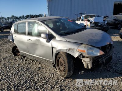 Czwarte zdjęcie samochodu z boku: 2009 NISSAN VERSA S VIN:3N1BC13E99L397854 - miniatura