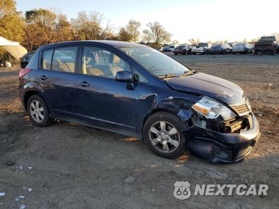 Czwarte zdjęcie samochodu z boku: 2008 NISSAN VERSA S VIN:3N1BC13E08L365406 - miniatura