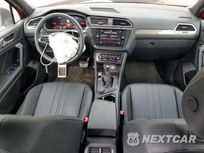 Zdjęcie 8 z 15 samochodu: 2024 VOLKSWAGEN TIGUAN SE R-LINE BLACK VIN:3VV8B7AX5RM099699 - miniatura