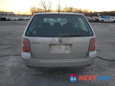 Zdjęcie 6 z 14 samochodu: 2003 VOLKSWAGEN PASSAT GL VIN:WVWND63B83E375197 - miniatura