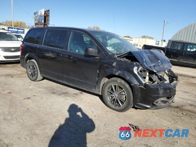Czwarte zdjęcie samochodu z boku: 2018 DODGE GRAND CARAVAN GT VIN:2C4RDGEG0JR254518 - miniatura