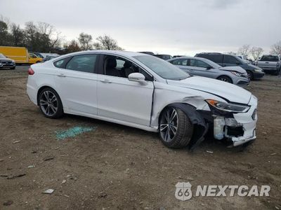 Czwarte zdjęcie samochodu z boku: 2019 FORD FUSION TITANIUM VIN:3FA6P0K94KR265126 - miniatura