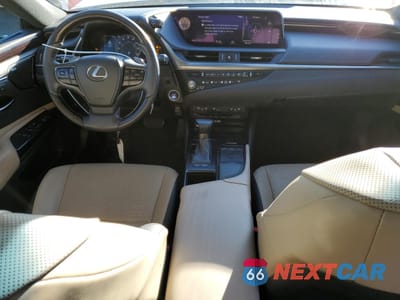 Zdjęcie 8 z 12 samochodu: 2021 LEXUS ES 300H VIN:58ADA1C13MU002448 - miniatura