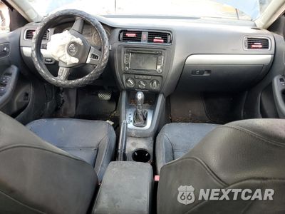 Zdjęcie 8 z 12 samochodu: 2013 VOLKSWAGEN JETTA SE VIN:3VWDP7AJ2DM380939 - miniatura