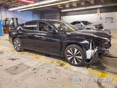 Czwarte zdjęcie samochodu z boku: 2019 NISSAN ALTIMA SL VIN:1N4BL4EV7KC165286 - miniatura