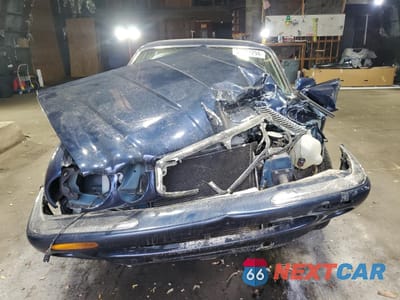 Piąte zdjęcie samochodu w środku: 2002 JAGUAR XJ8 VIN:SAJDA14C02LF45629 - miniatura