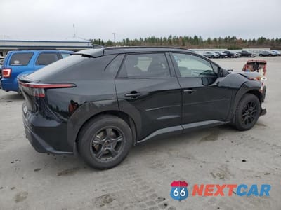Trzecie zdjęcie samochodu z tyłu: 2023 TOYOTA BZ4X XLE VIN:JTMABACA6PA015440 - miniatura