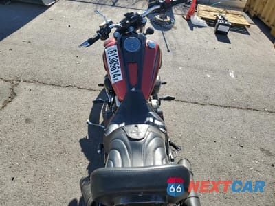 Zdjęcie 6 z 9 samochodu: 2011 YAMAHA XV1900 CU VIN:JYAVP27YXBA001108 - miniatura
