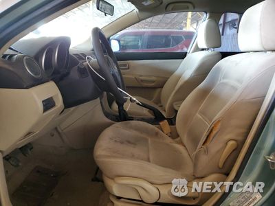 Zdjęcie 7 z 12 samochodu: 2004 MAZDA 3 I VIN:JM1BK12F741157082 - miniatura
