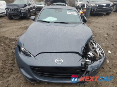 Piąte zdjęcie samochodu w środku: 2022 MAZDA MX-5 MIATA GRAND TOURING VIN:JM1NDAM78N0500194 - miniatura