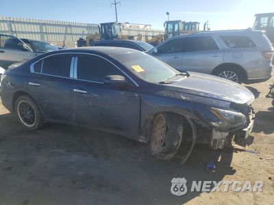 Czwarte zdjęcie samochodu z boku: 2013 NISSAN MAXIMA S VIN:1N4AA5AP7DC800315 - miniatura