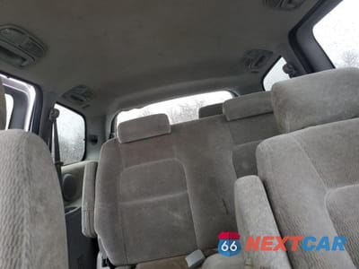 Zdjęcie 10 z 13 samochodu: 2005 KIA SEDONA EX VIN:KNDUP132X56664939 - miniatura