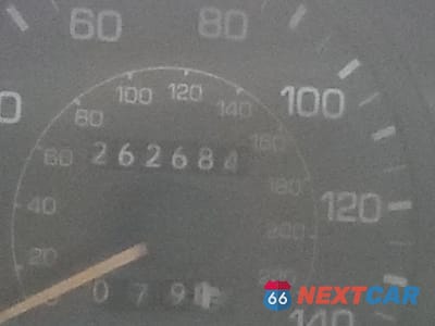 Zdjęcie 9 z 11 samochodu: 1996 TOYOTA CAMRY LE VIN:JT2BF12KXT0133258 - miniatura